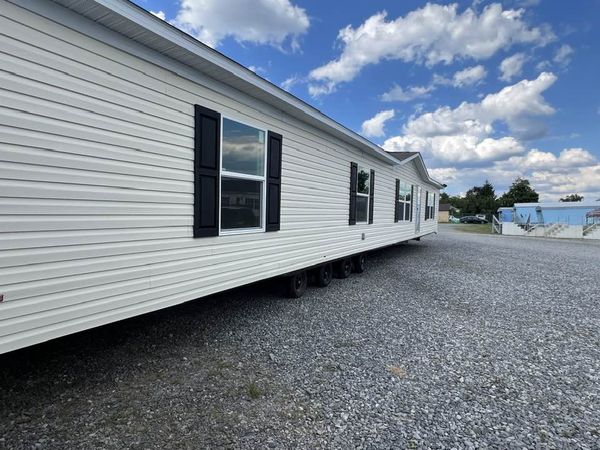 PRIDE- 4brs 2 baths  28×72 lowest prices in the area…..  in stock  FAST DELIVERY AND SET  $112,999   BLOWOUT PRICING ON ALL TRU HOMES IN STOCK