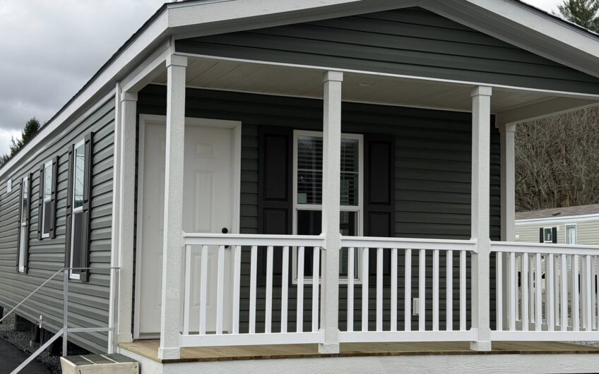14X56 – 2brs – PORCH MODEL-   in stock DRYWALL  -COME SEE THE OWNER-FRANK – HE WILL WORKOUT A REASONABLE PRICE-EXPERIENCE COUNTS!