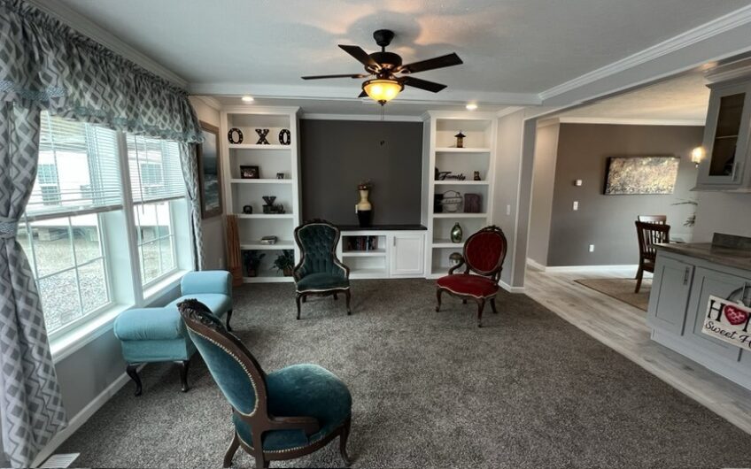 Eagle River unique kitchen and more 3brs 2 baths-$158,888  -d /set skirting ac w/s at perimeter-open Sundays