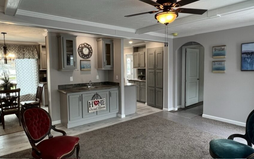 Eagle River unique kitchen and more 3brs 2 baths-$158,888  -d /set skirting ac w/s at perimeter-open Sundays