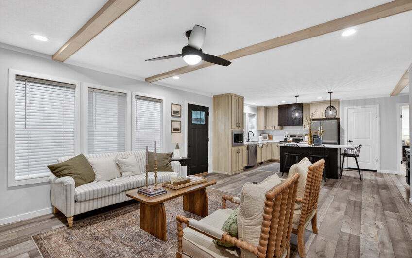 AXIS BY CAVCO HOMES UNIQUE FLOOR-PLAN W PORCH