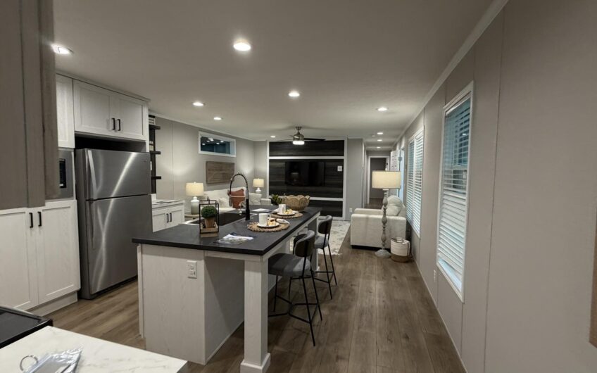 THE WESTBROOK BY REDMEN  16X76 click for virtual tour